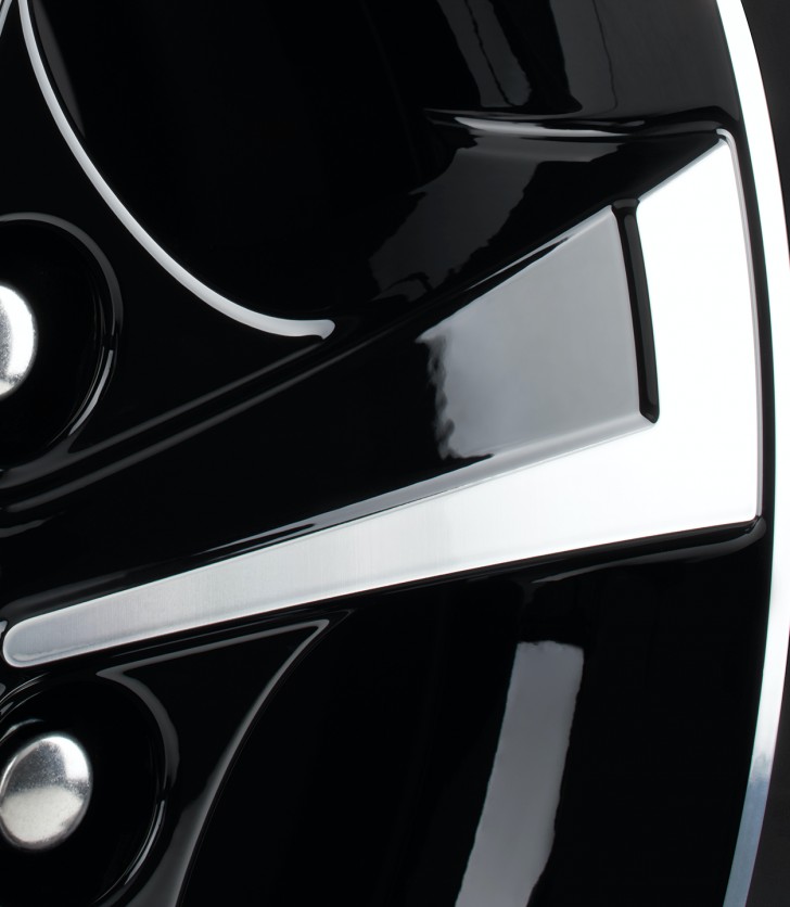 CWT black polished glossy detail 05