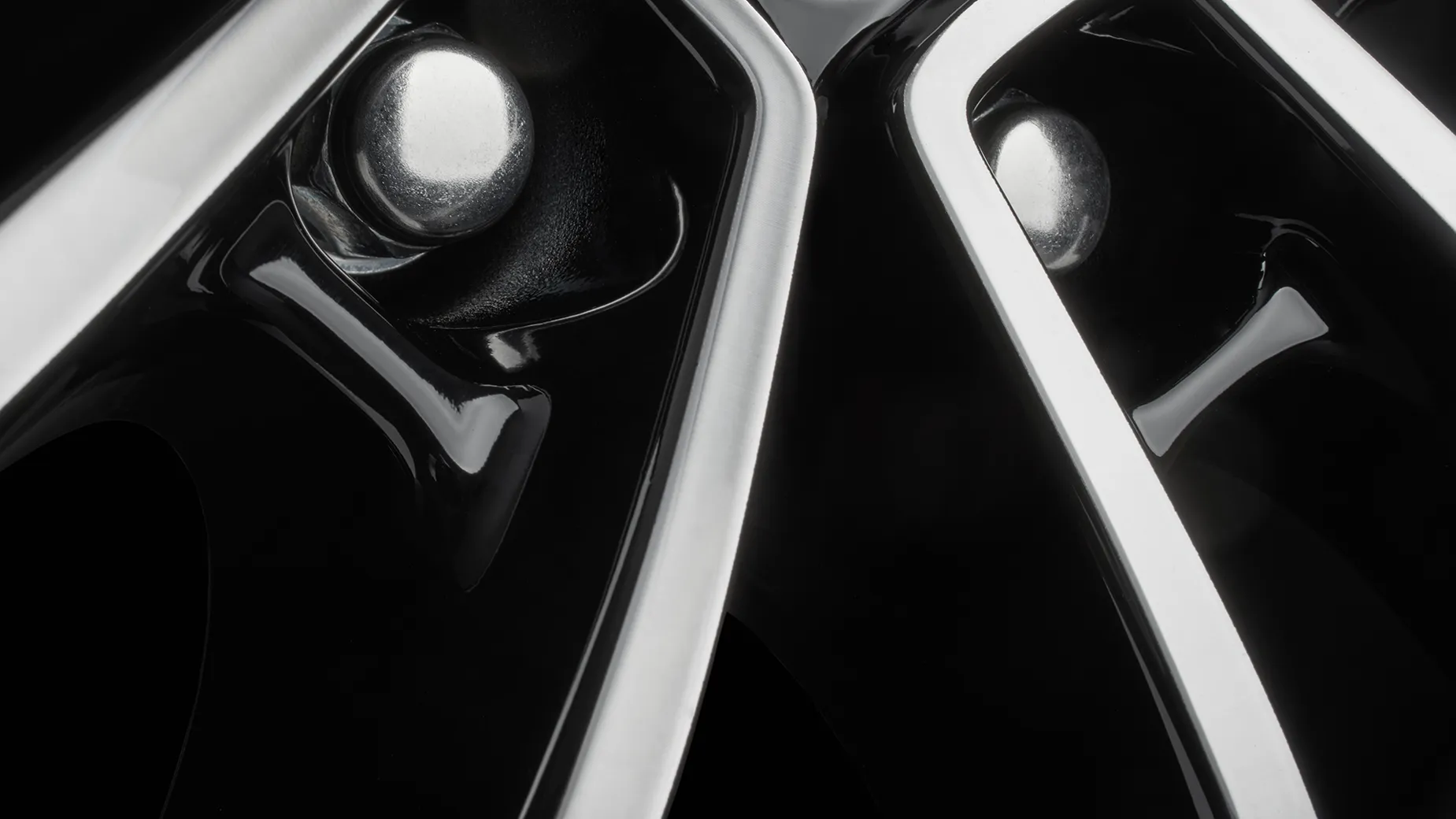 BORBET W black polished glossy Detail