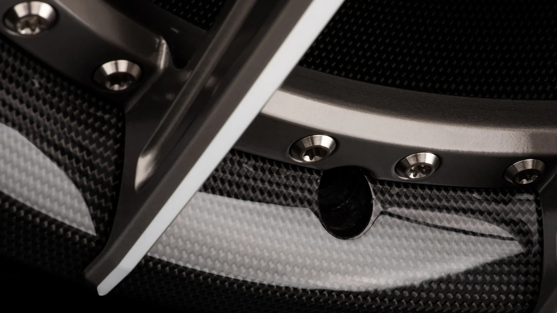 Dymag Detail 1920x1080